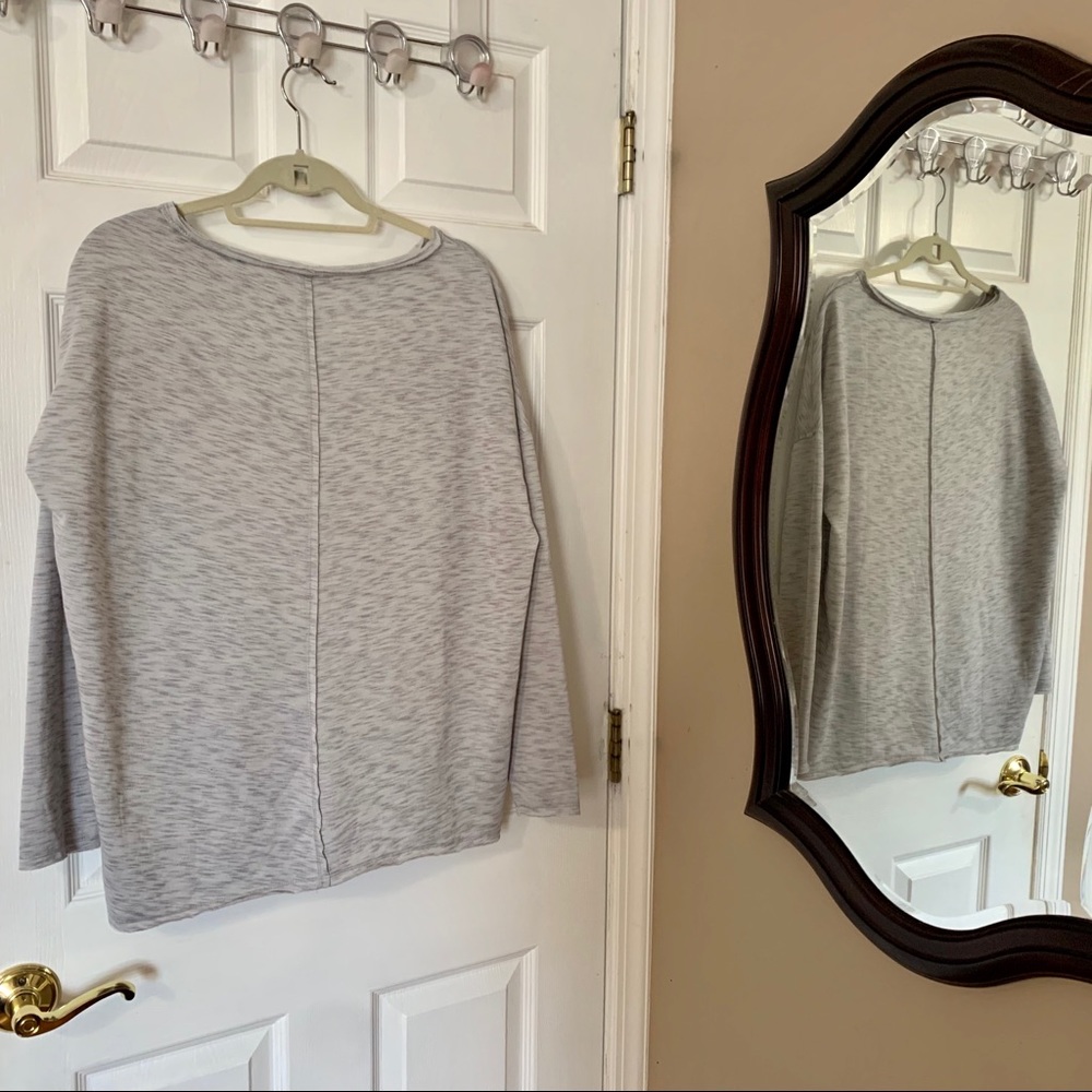 Betsy Johnson Performance Ls Top - Medium - image 6